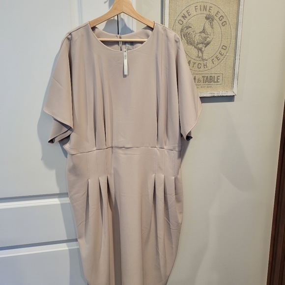 ASOS DESIGN Curve nipped in waist dress size 20 US cream. - Picture 1 of 5